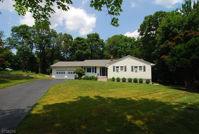 Property Photo:  6 Apollo Ct  NJ 07876 