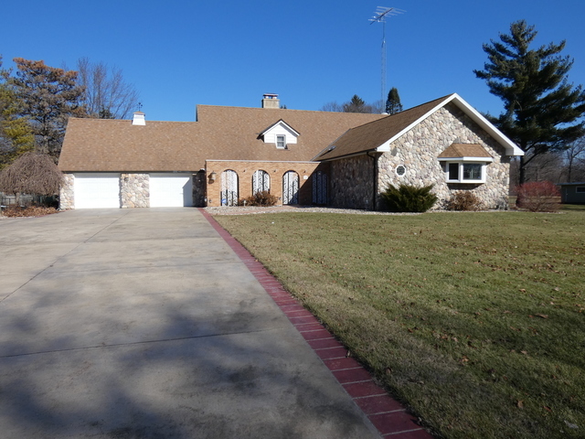 Property Photo:  32 Marquette Lane  IL 60901 