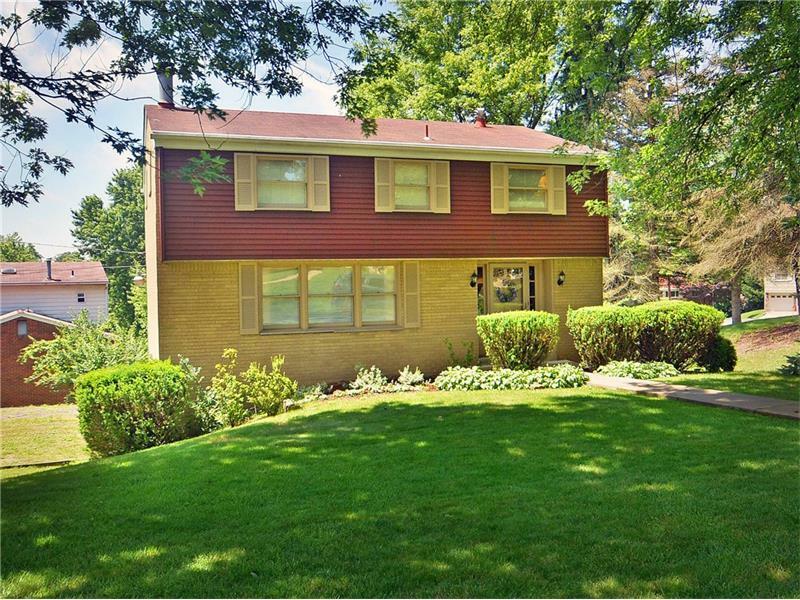 Property Photo:  100 Deerfield Dr  PA 15235 