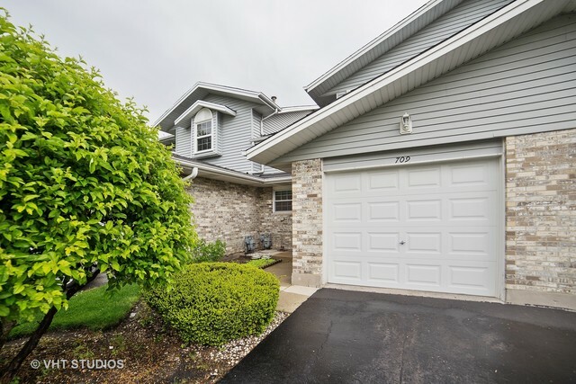 Property Photo: 709 Meadows Boulevard 709 IL 60101