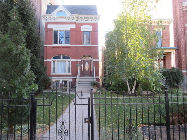 Property Photo:  607 W Deming Place 2  IL 60614 