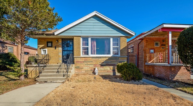 Property Photo: 9007 S Phillips Avenue IL 60617