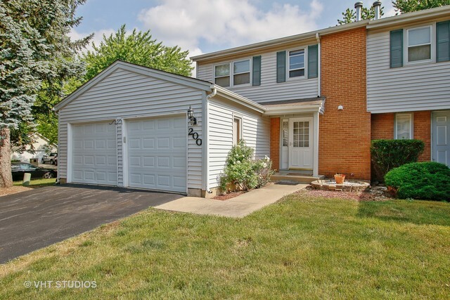 Property Photo:  200 Fuller Lane  IL 60440 