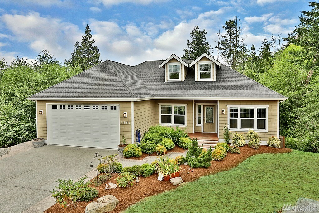 Property Photo:  1881 Twin Oaks Lane  WA 98249 