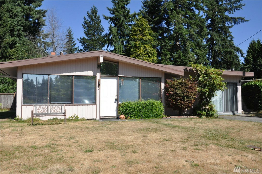 Property Photo:  802 107th Ave SE  WA 98004 