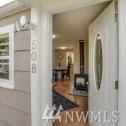 Property Photo:  508 Rose Way  WA 98203 