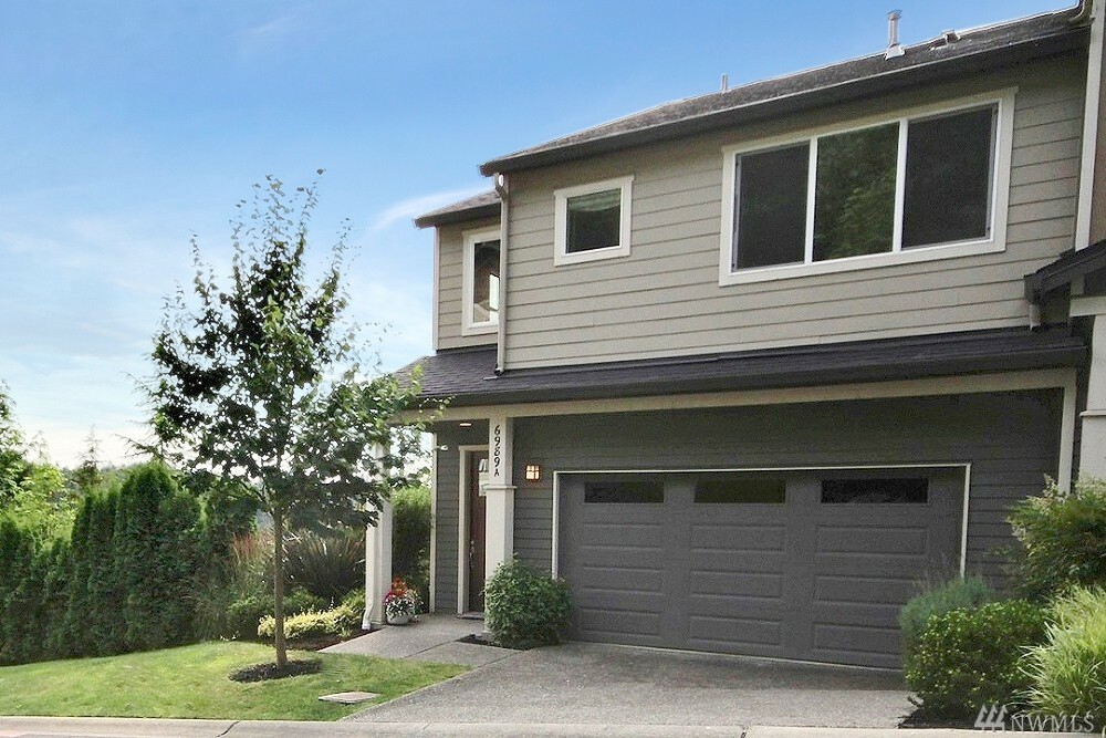 Property Photo:  6989 134th Ct SE A  WA 98059 