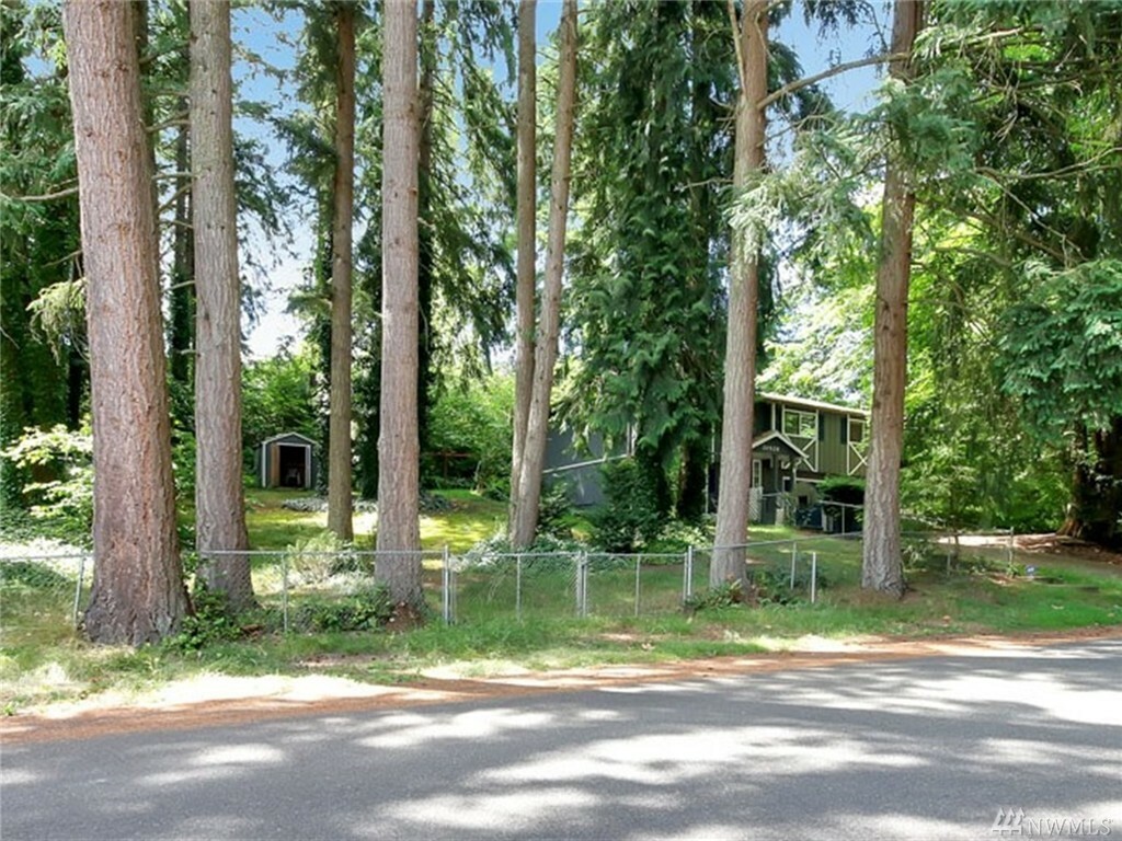 Property Photo:  20528 40th Av Ct E  WA 98387 