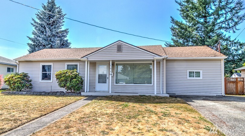 Property Photo:  1518 S Cedar St  WA 98405 