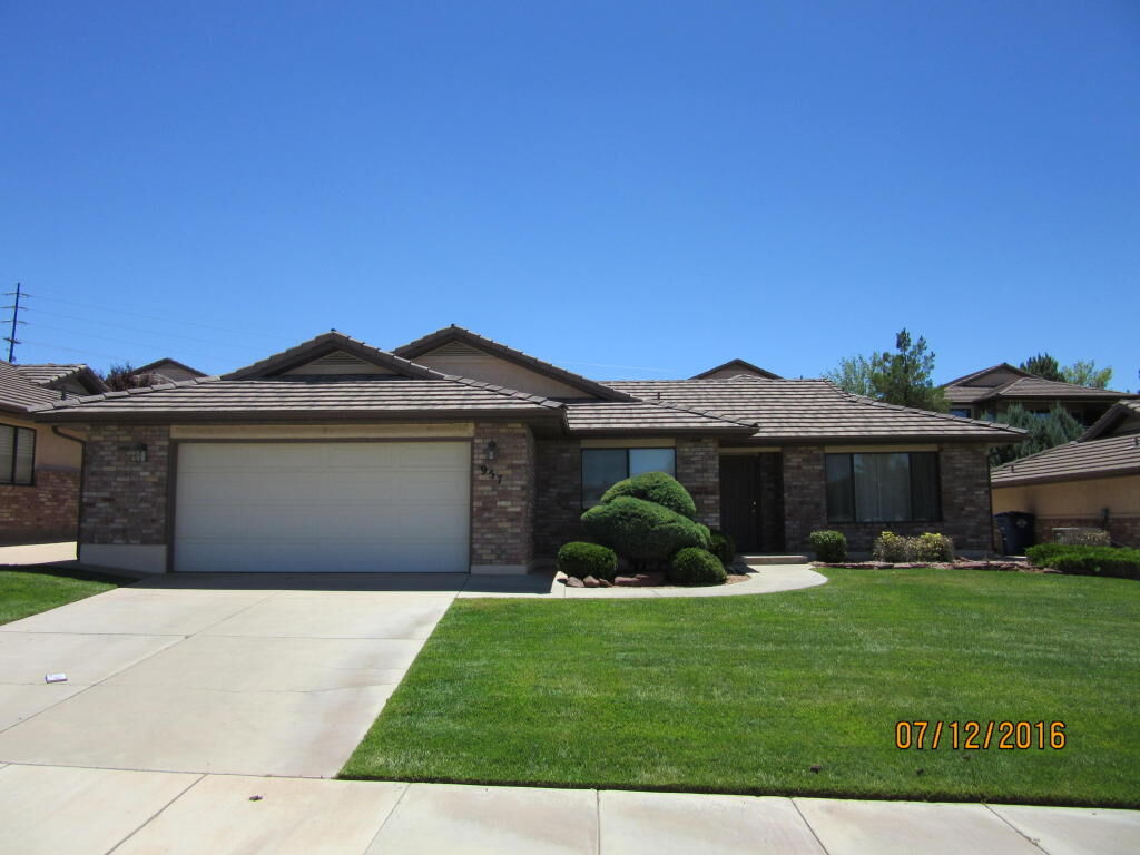 Property Photo: 957 Sir Monte Dr UT 84770