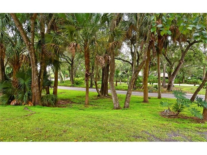 Property Photo:  4516 Oak Run Drive  FL 34243 