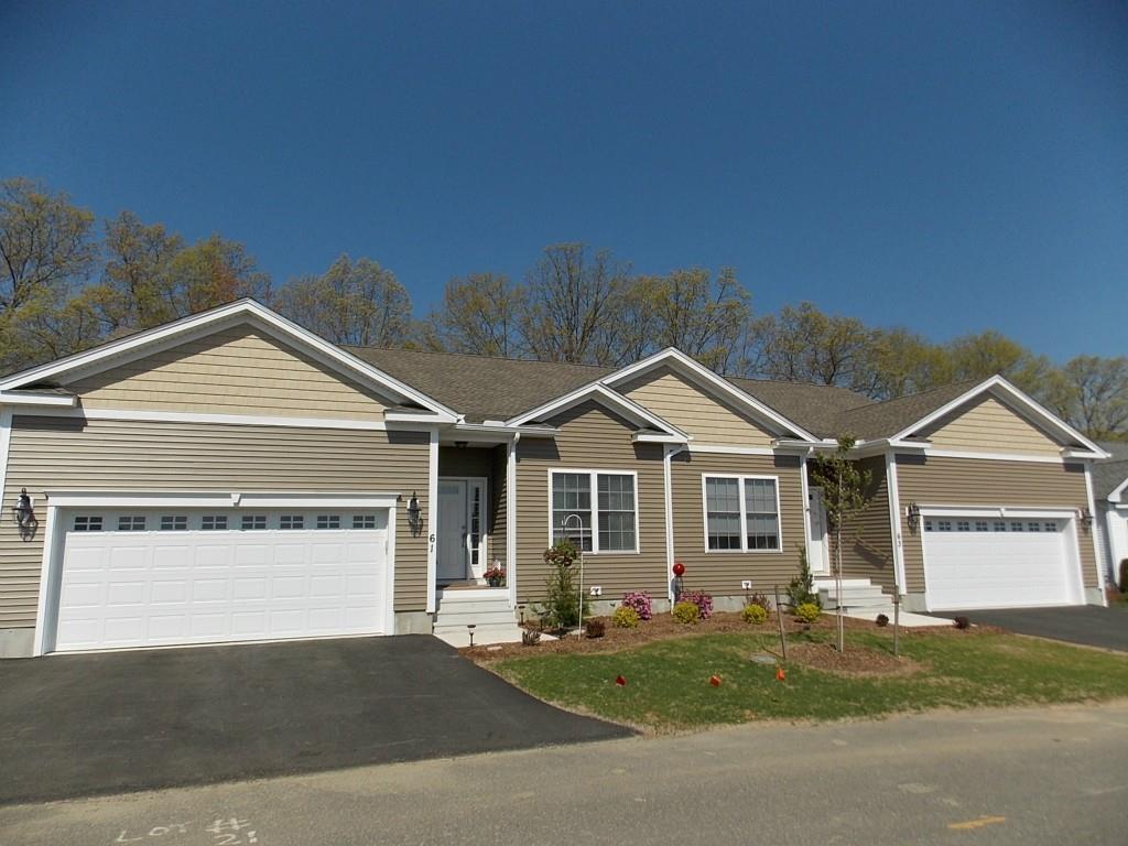 Property Photo: 39 Pondview Circle At Pond Spring Village 17 CT 06403