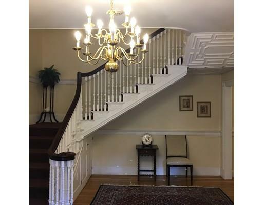 Property Photo: 5 Porter Rd 202 MA 01810