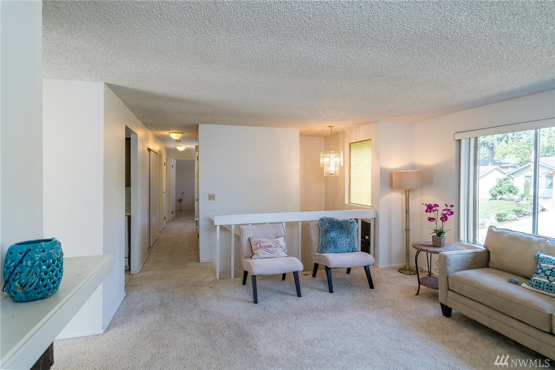 Property Photo: 12929 NE 131st St WA 98034