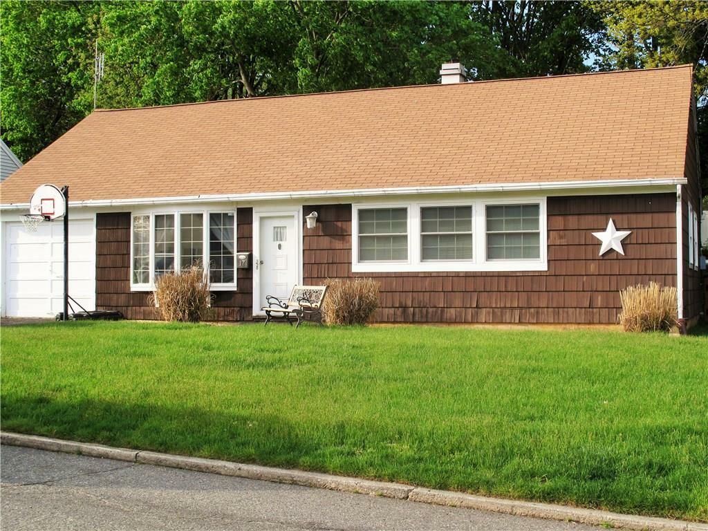 Property Photo:  17 Sparrowbush Lane  CT 06460 