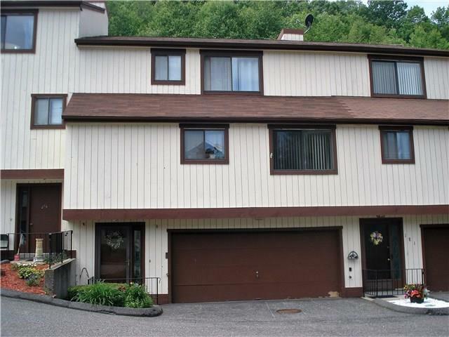 Property Photo: 180 Beacon Hill Common 180 CT 06403
