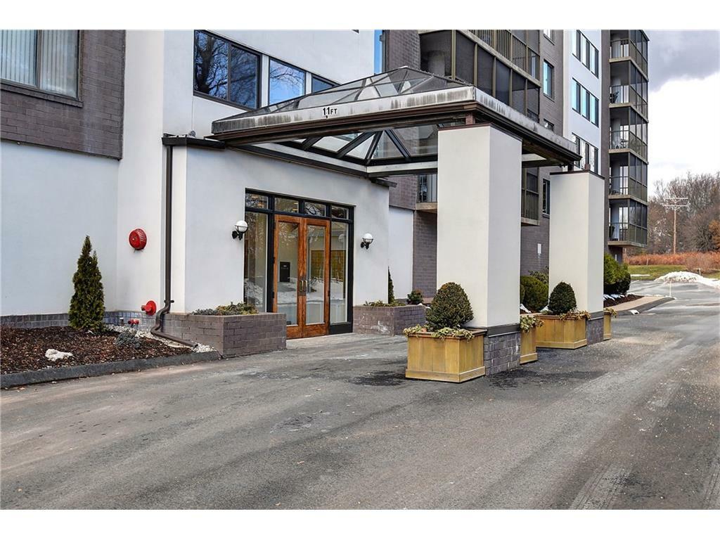 Property Photo: 33 Mill Street 4H CT 06109
