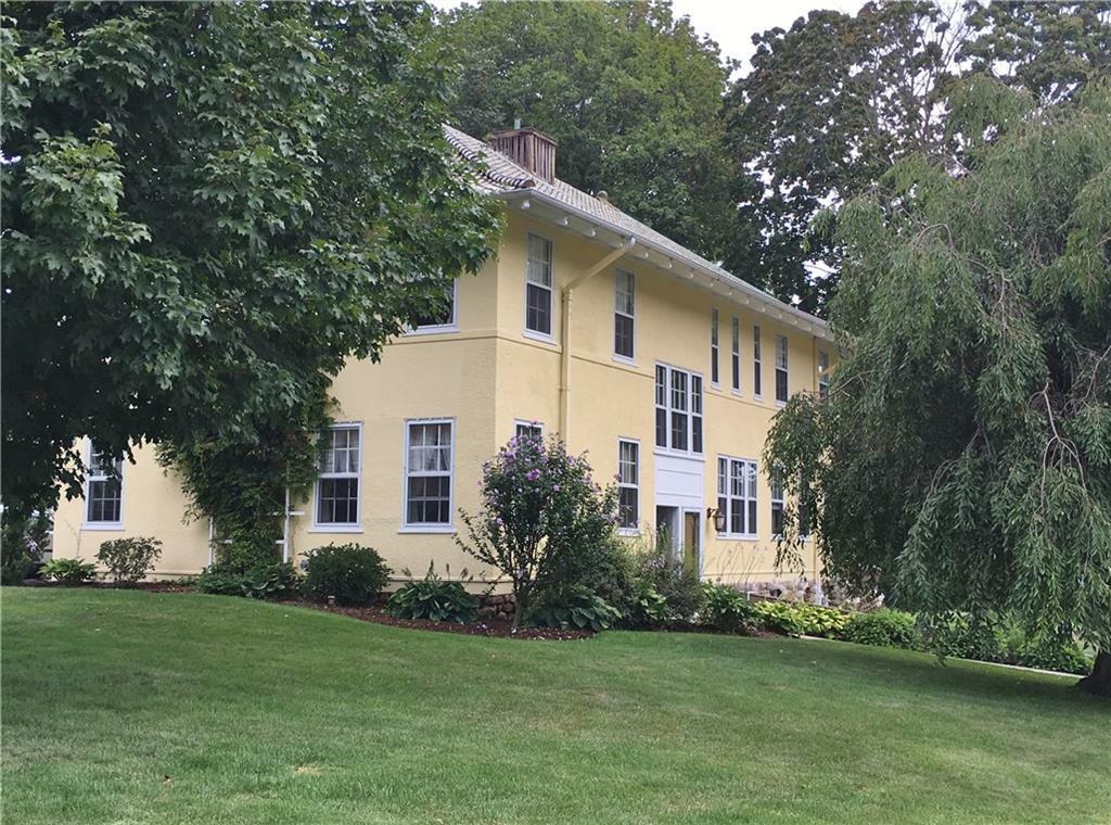 Property Photo:  568 Montauk Avenue  CT 06320 