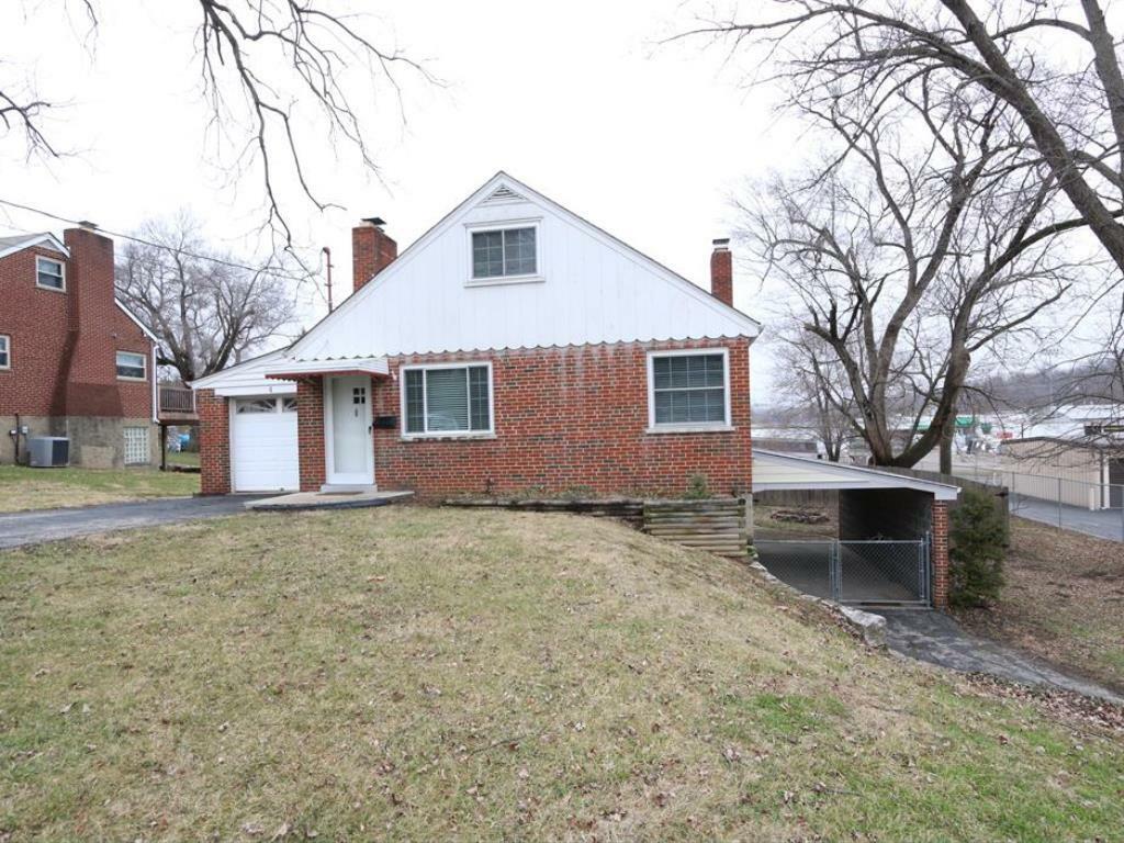 Property Photo:  4 Terrace Drive  OH 45215 