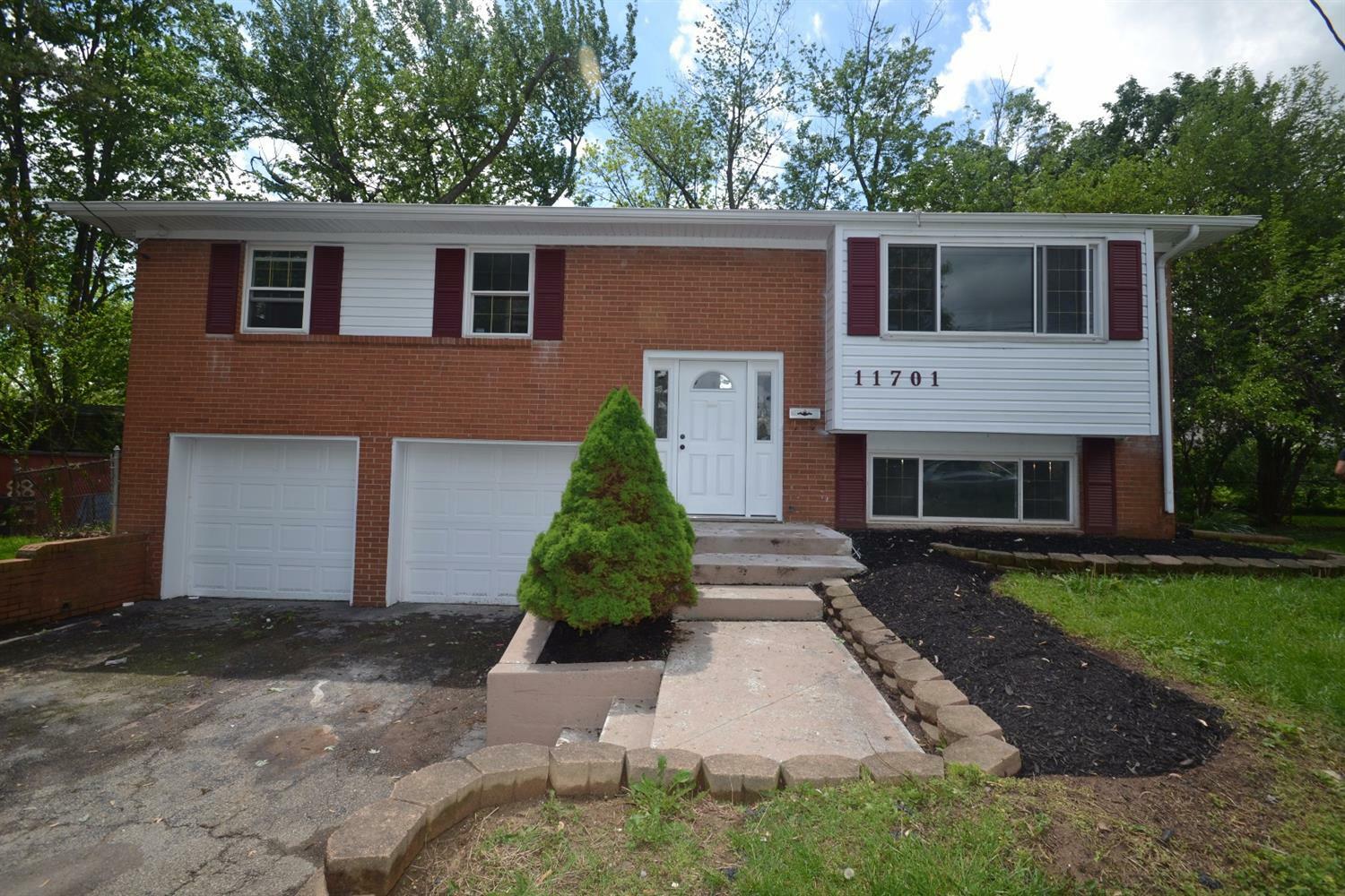 Property Photo: 11701 Harden Court OH 45240