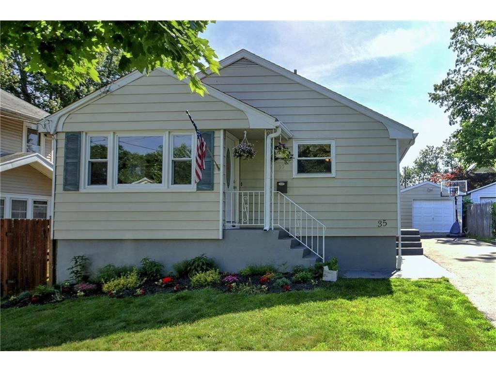 Property Photo:  35 Kerema Avenue  CT 06460 