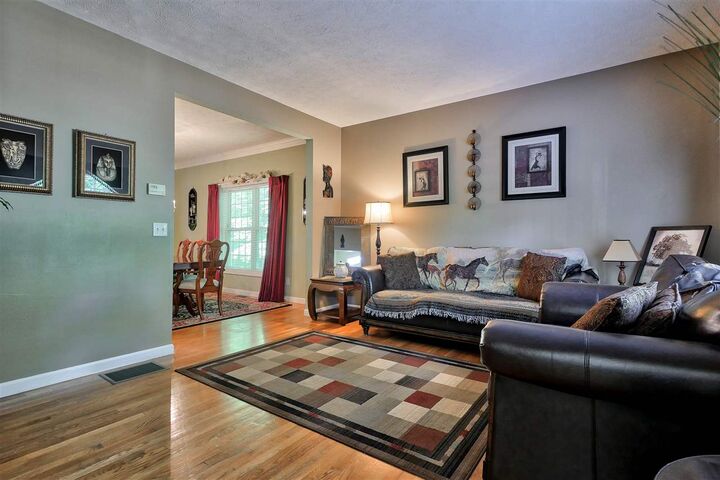 Property Photo:  39 Barnside Drive  NH 03110 