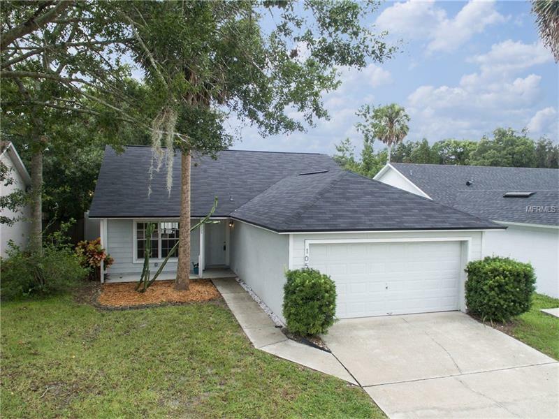 Property Photo:  105 Little Fox Avenue  FL 32773 