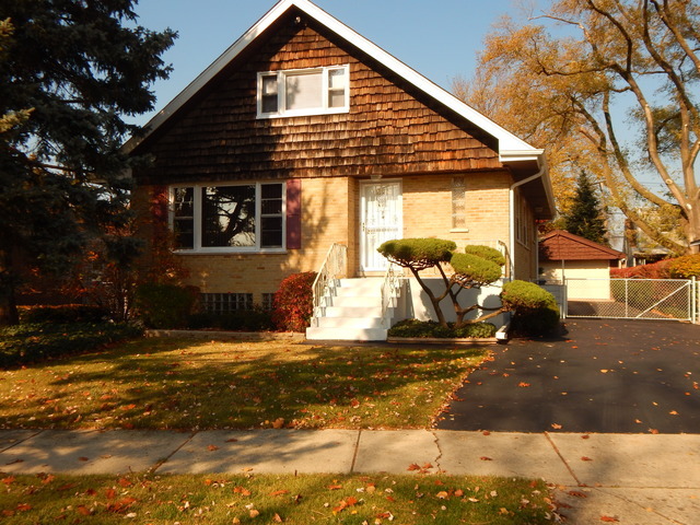 Property Photo: 9204 Crescent Drive IL 60131