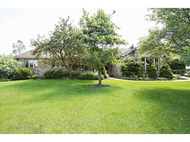 Property Photo:  5N029 Honey Hill Drive  IL 60184 