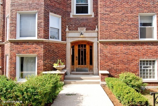 Property Photo:  1230 Elmwood Avenue 3W  IL 60202 