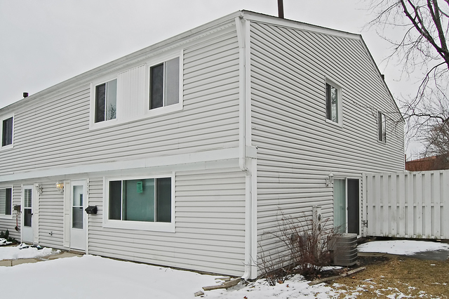 Property Photo:  859 Oxford Place  IL 60090 