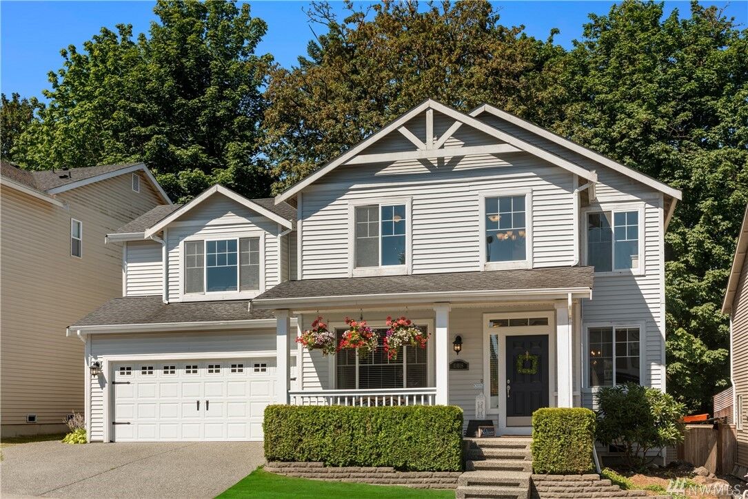 Property Photo:  11018 47th Ave SE  WA 98208 