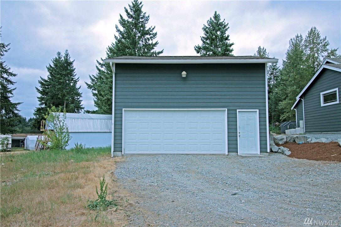 Property Photo:  17902 45th Ave E  WA 98446 