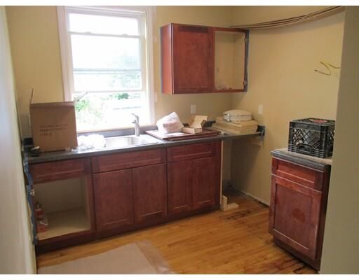 Property Photo:  49 Johnson St 1F  MA 01902 