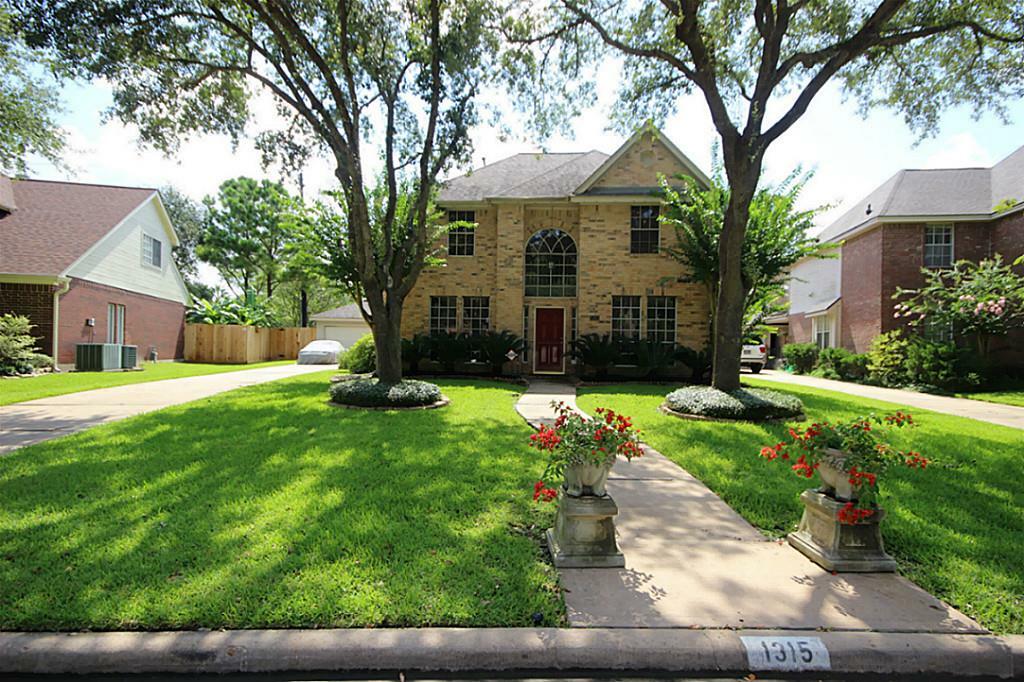 Property Photo: 1315 Rosemeadow Drive TX 77094