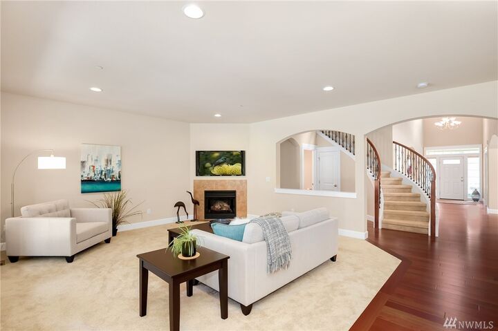 Property Photo:  12030 SE 42nd Ct  WA 98006 