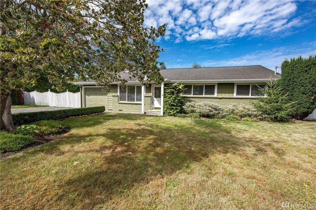 Property Photo: 4245 333rd Avenue SE WA 98024