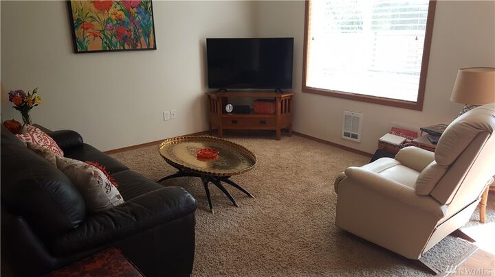 Property Photo: 17015 Arborvitae Ct SE WA 98597