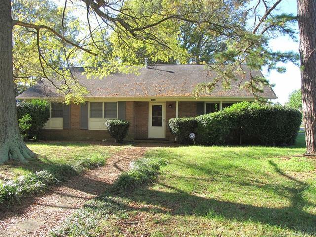 Property Photo:  7600 Altacrest Place  NC 28217 