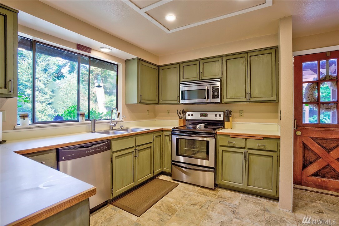 Property Photo: 33513 NE 70th St WA 98014