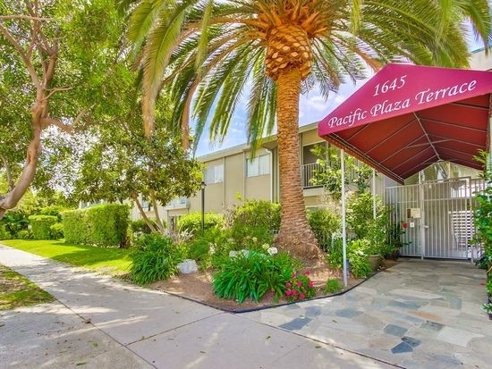 Property Photo:  1645 Emerald St 2U  CA 92109 