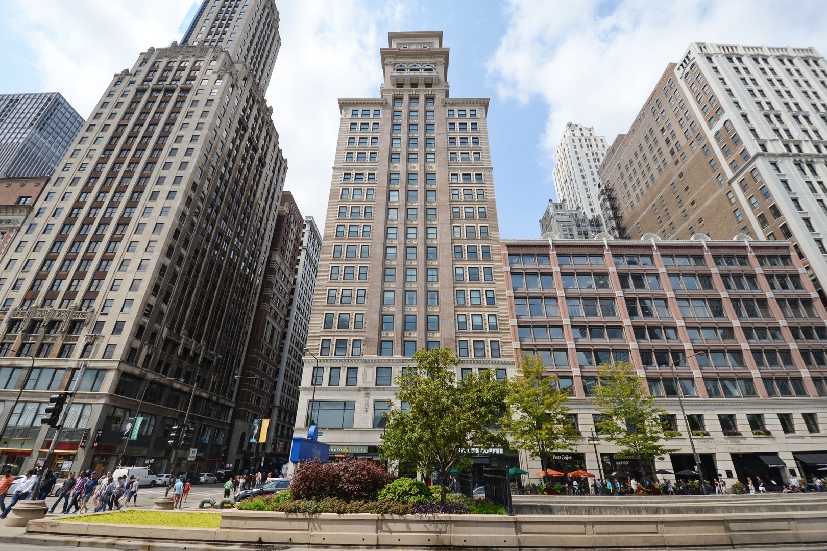 Property Photo:  6 N Michigan Avenue 1004  IL 60602 