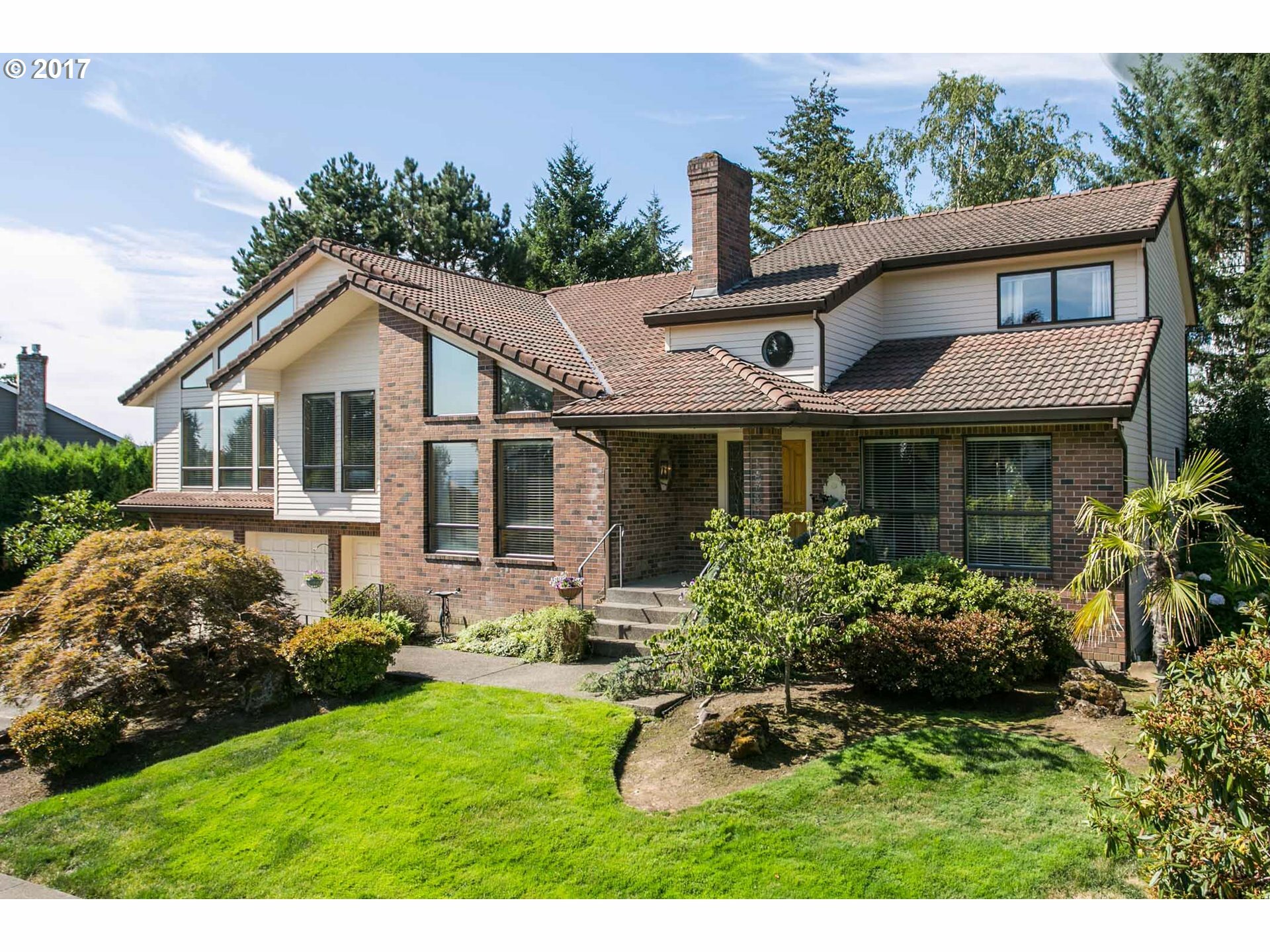 19735 Suncrest Dr  West Linn OR 97068 photo