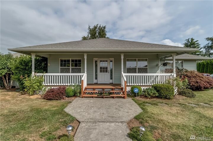 Property Photo: 1170 W 55th Lane WA 98226