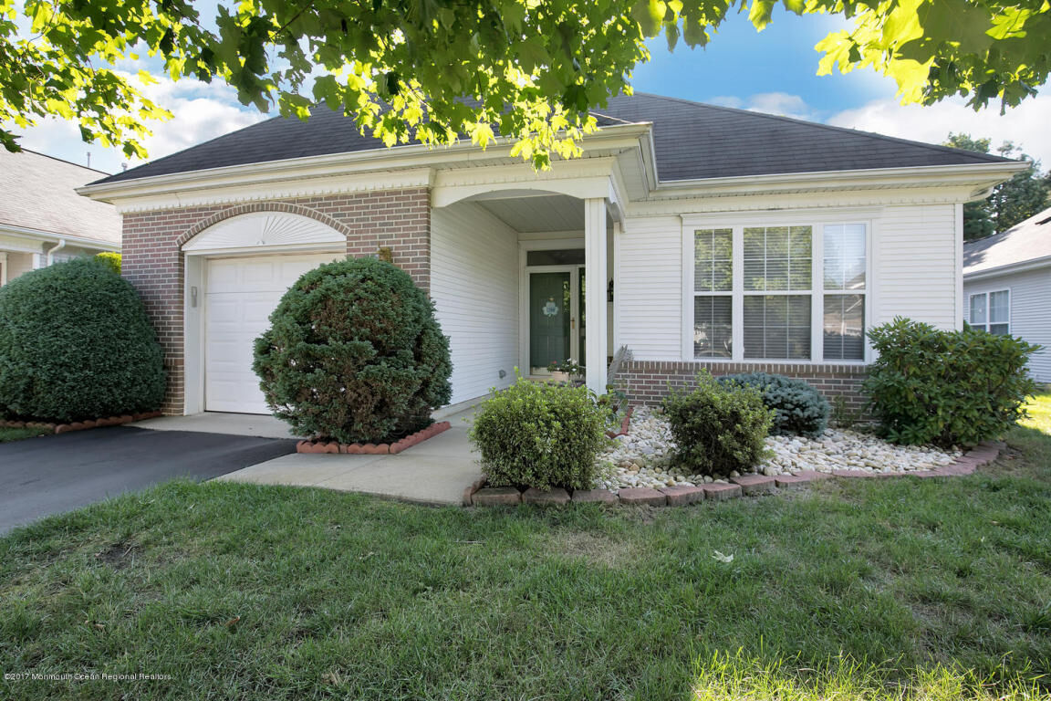 Property Photo:  69 Golden Seasons Drive  NJ 08701 