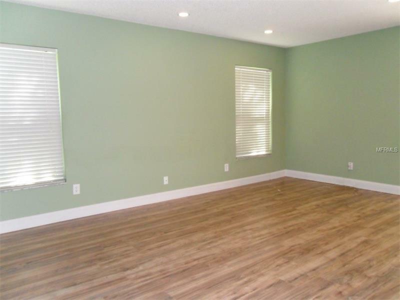Property Photo: 422 Bonifay Avenue FL 32825