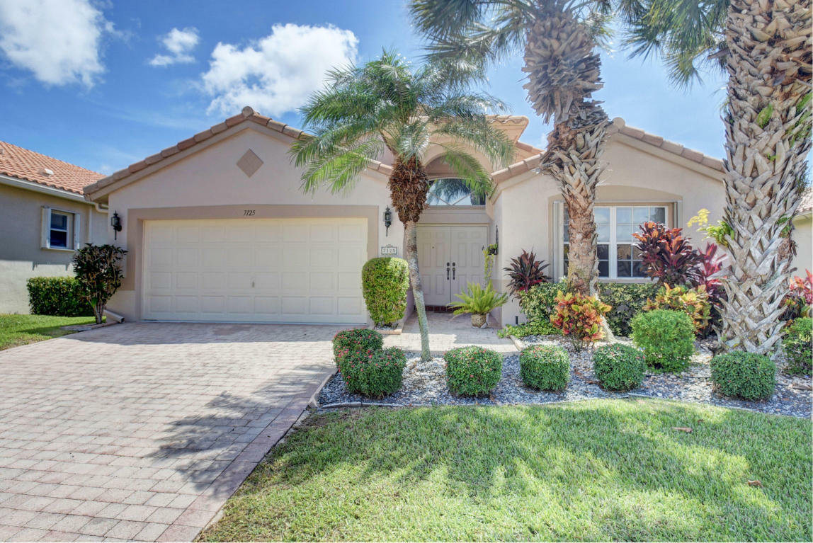 Property Photo:  7125 Haviland Circle  FL 33437 