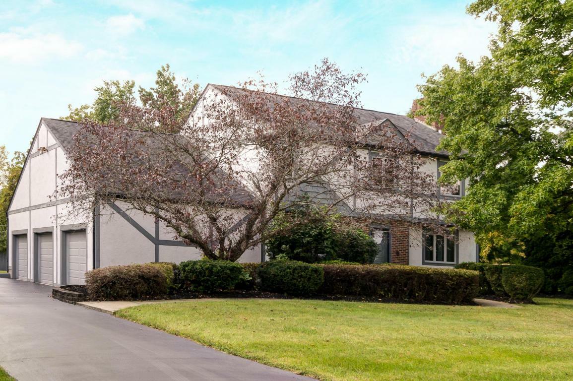 Property Photo: 3423 Woodview Place OH 43220