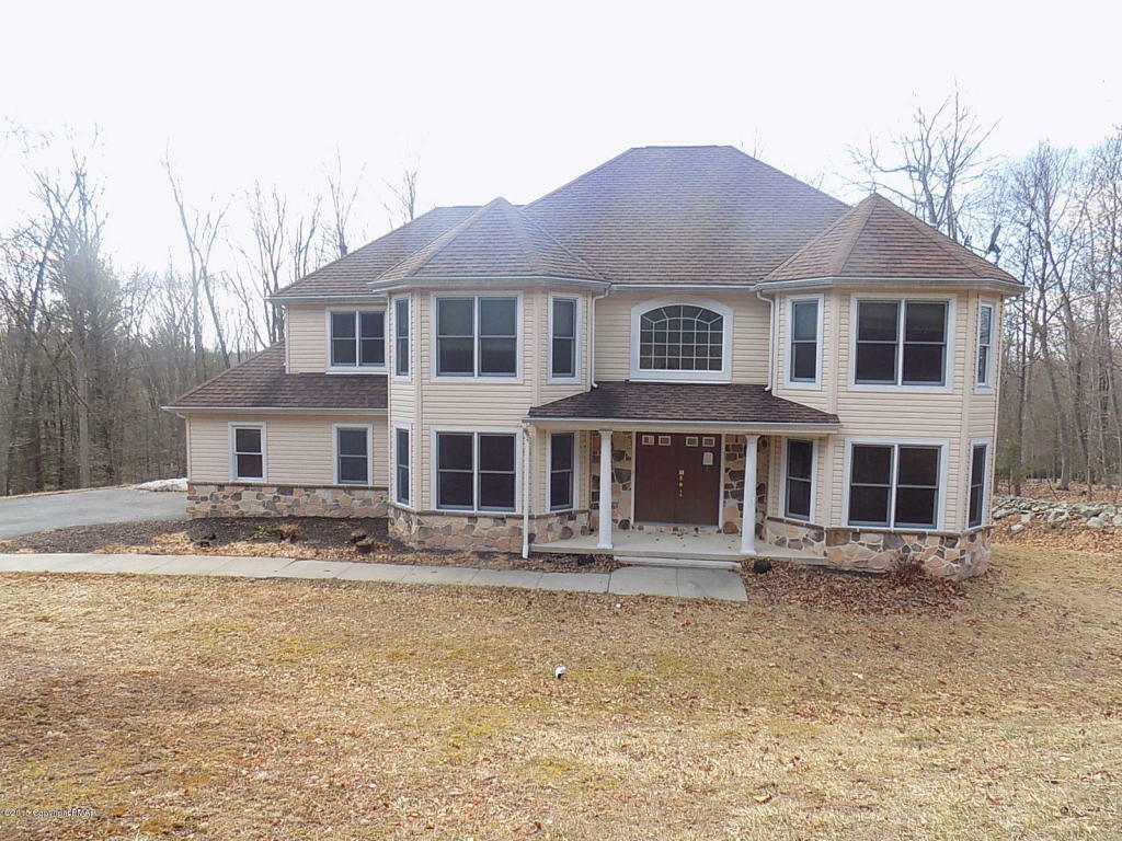 Property Photo:  268 Reunion Ridge  PA 18301 