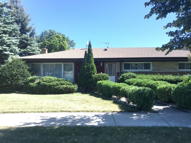 Property Photo: 7215 Le Claire Avenue IL 60077